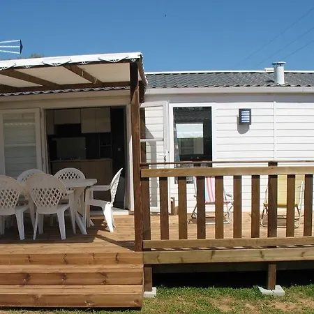 Camping Mobile Dans Camping Saint Pierre Des Horts 3*